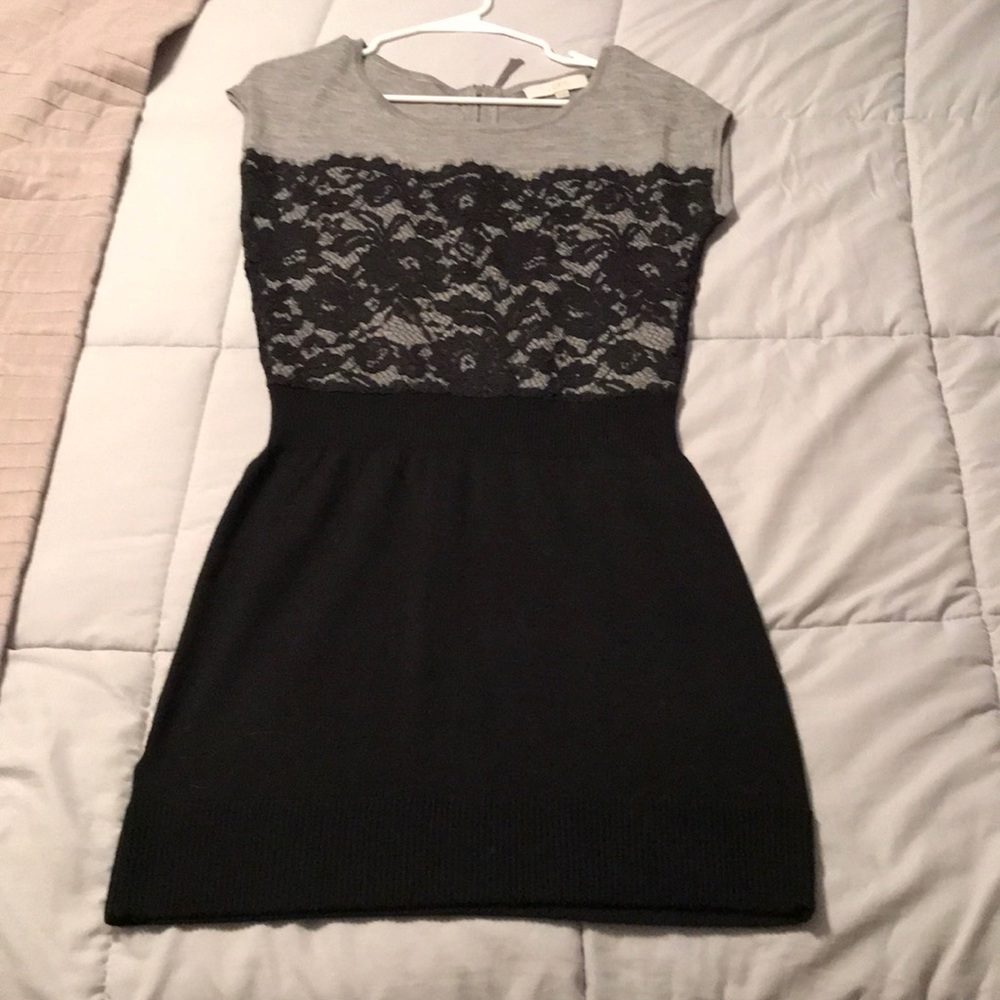 Elegant lace accent dress